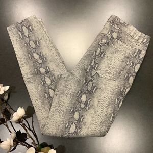 Elliott & Vine Gray Snake Reptile Animal Print Skinny Ankle Crop Jeans NWT